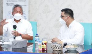 Audensi Bupati Minahasa Selatan, Franky Donny Wongkar dengan pihak PLN di Kantor PLN Manado, Sario Utara, Kota Manado, Sulawesi Utara, Senin (10/1/2022).